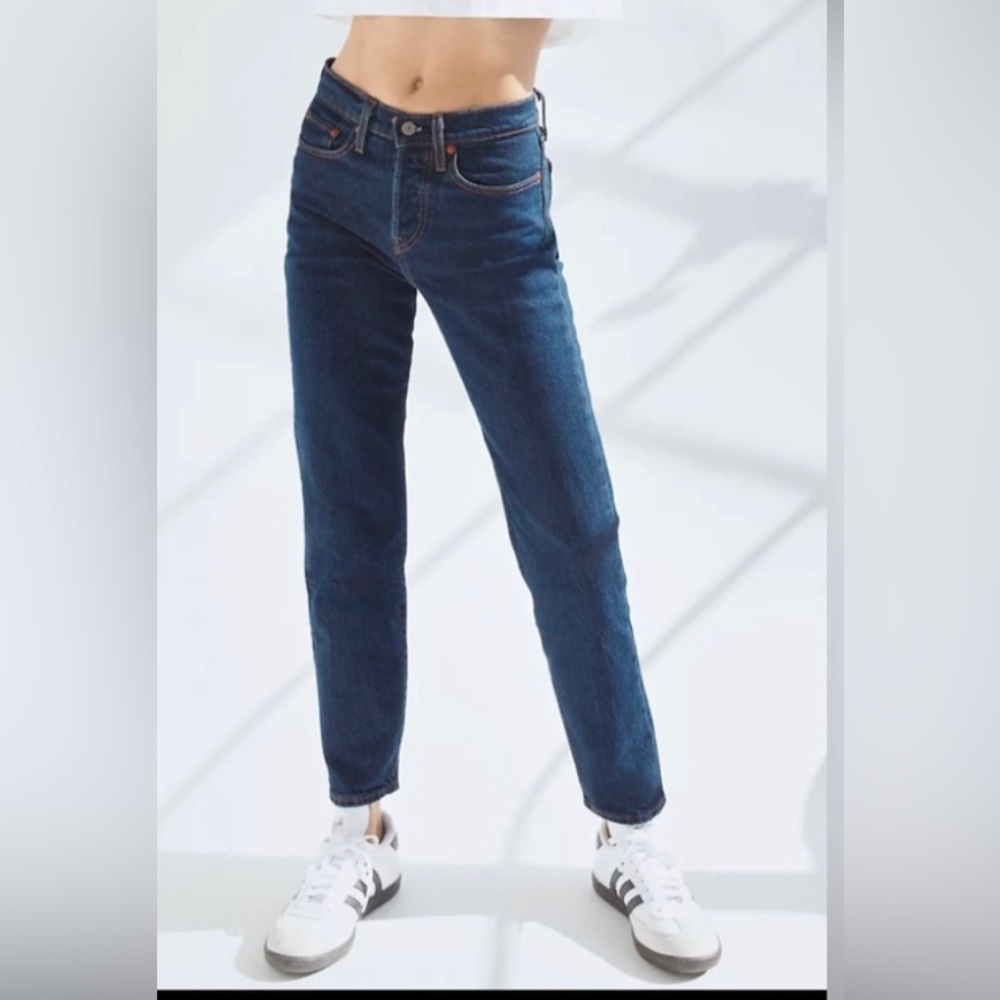 Levis